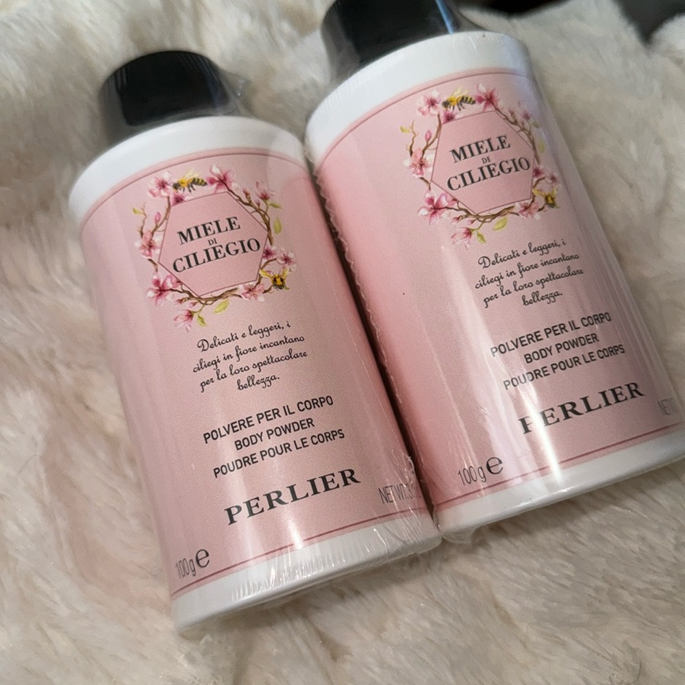CHERRY BLOSSOM HONEY BODY POWDER set of two